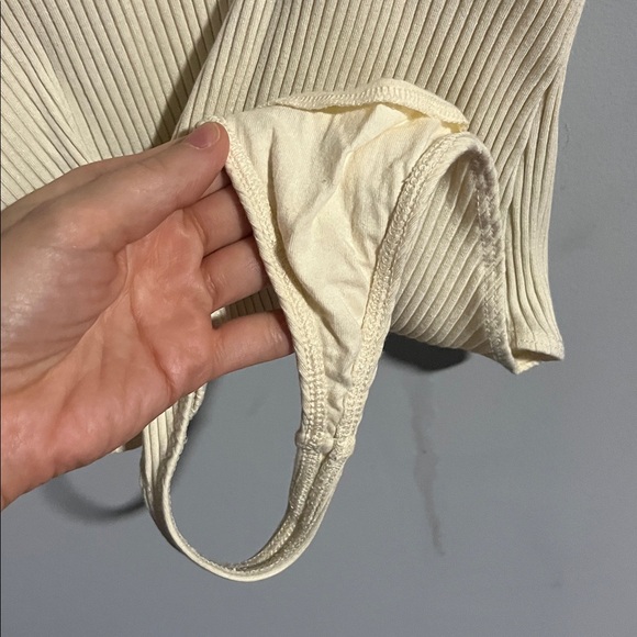 Aritzia Wilfred Free Cream Ribbed Bodysuit - Picture 5 of 6